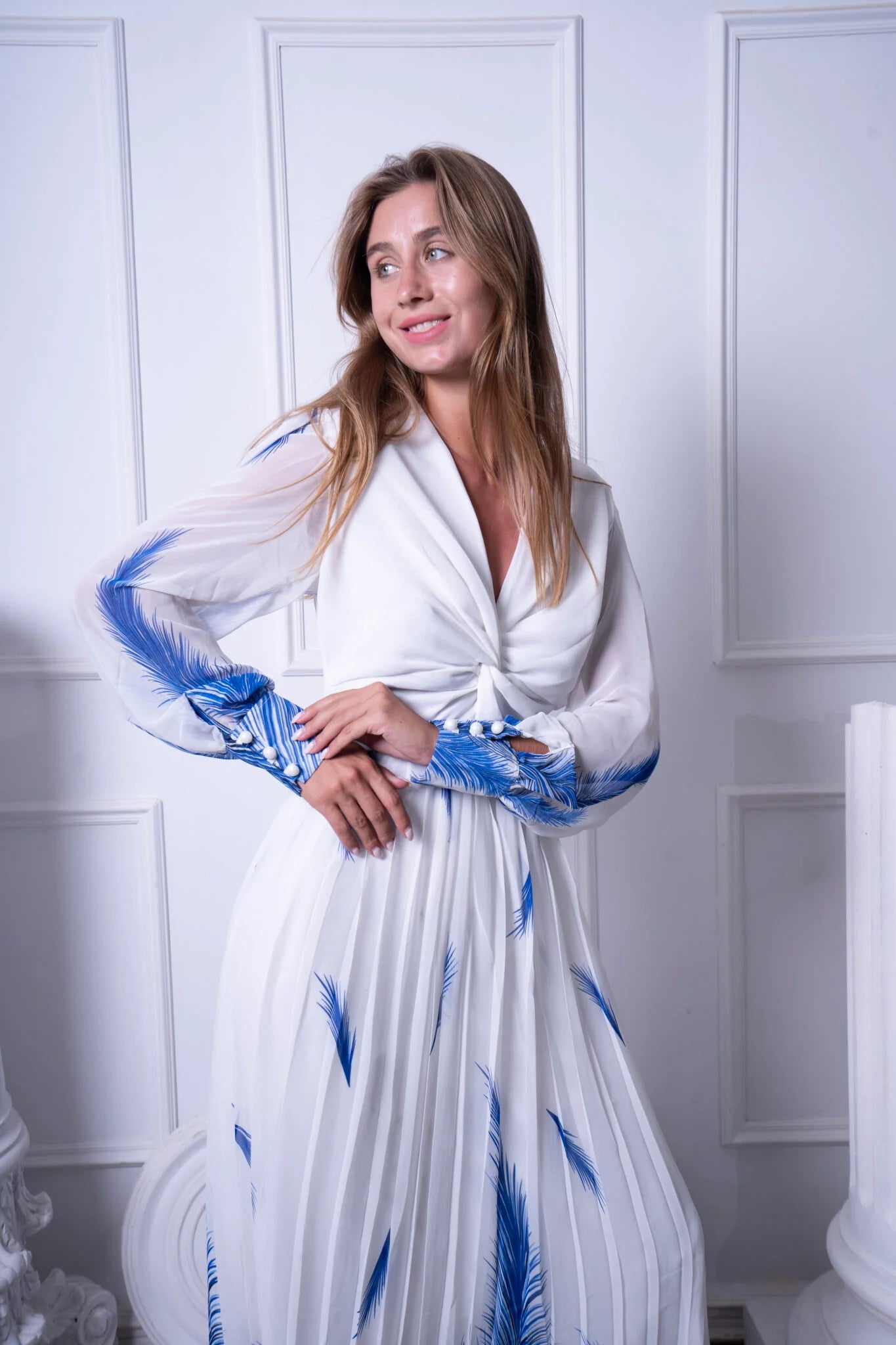 Floral Printed V-neck Pleated Maxi Dress