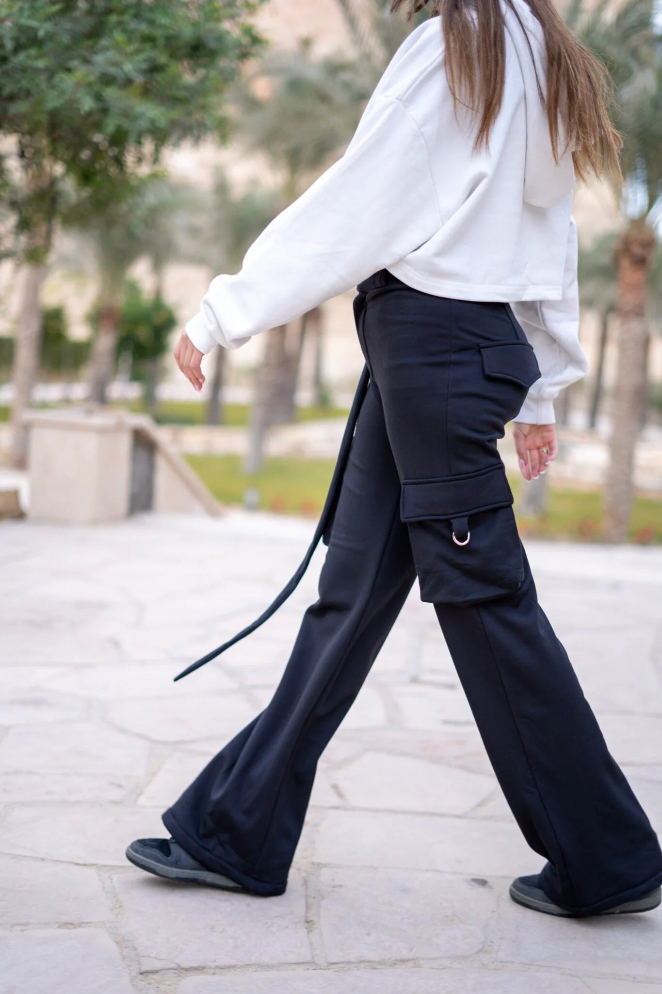 Cross waisted fleece lined cargo pants with puffy pockets