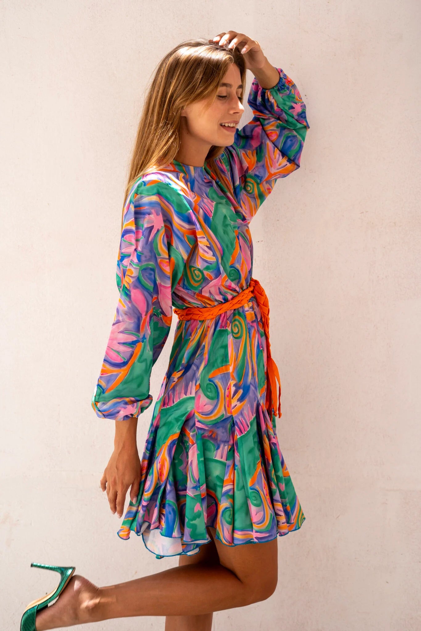High waisted colorful print mini dress with balloon sleeves and round neckline