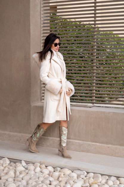 Off white coat with Fur hoodie and cuffs