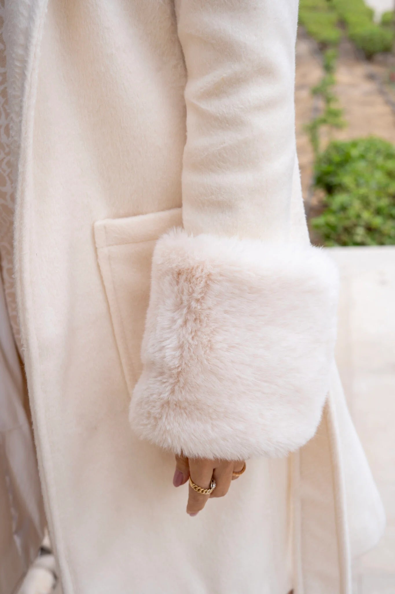 Off white coat with Fur hoodie and cuffs