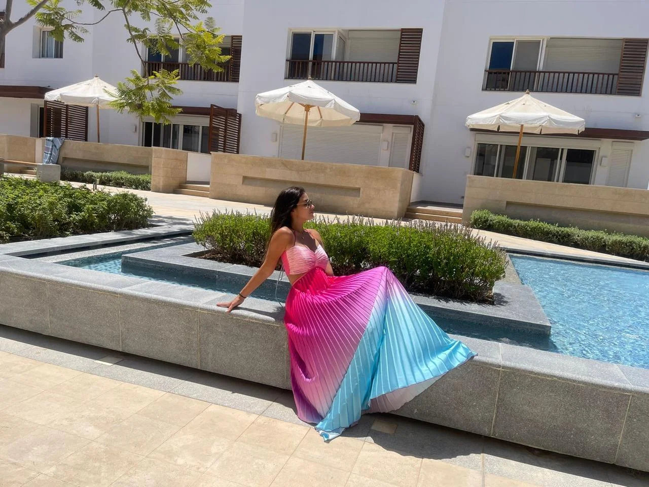Gradient Blue In Pink Mermaid Pleated Maxi Dress With Straps