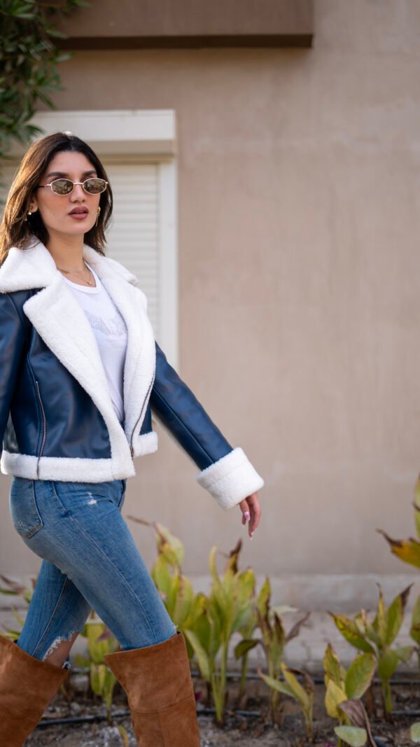 Leather jacket with fur